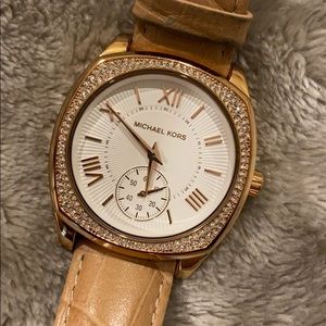 Michael Kors Ladies Nude Leather Watch 💕